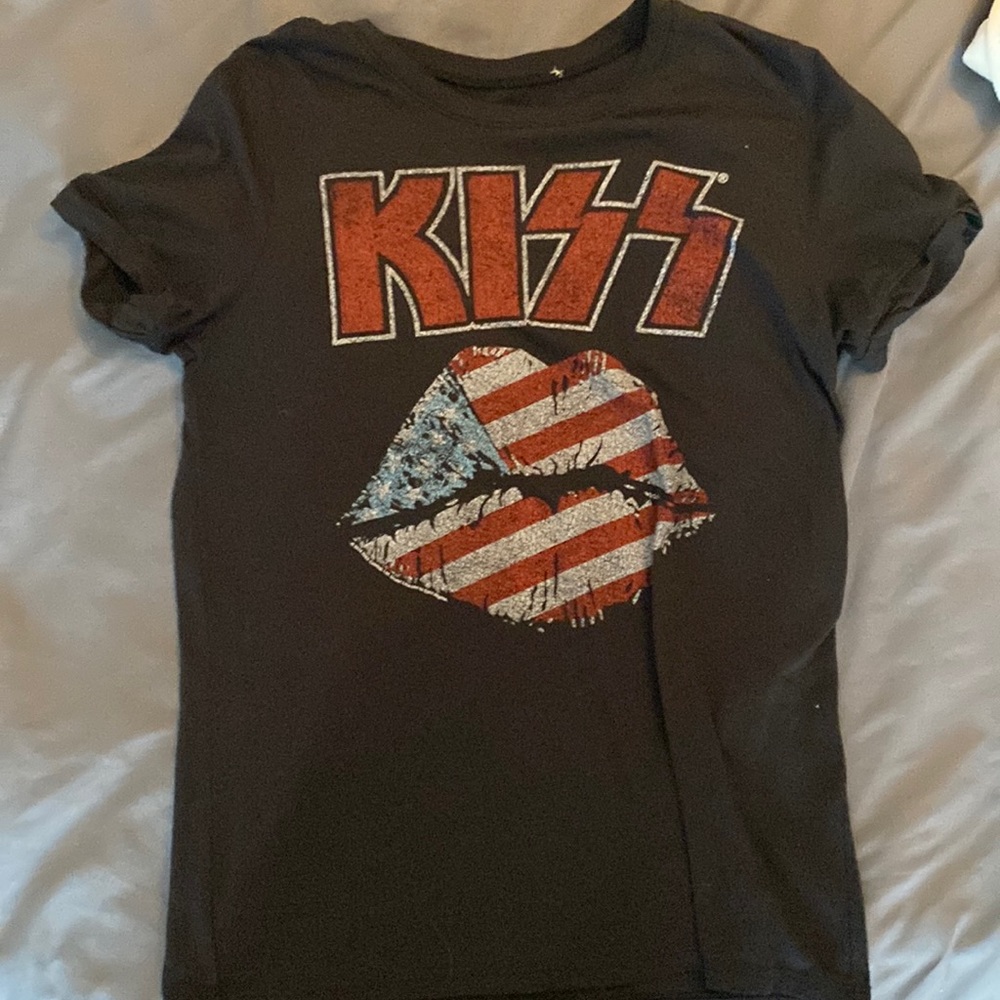 Kiss top